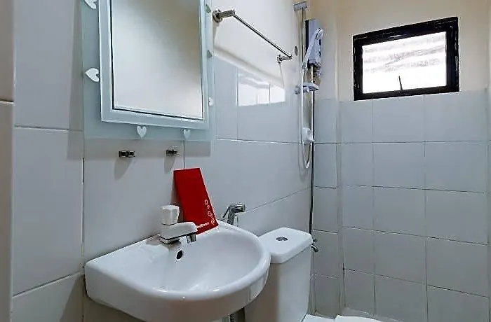 Oyo 490 V-cat Apartelle 酒店 2*